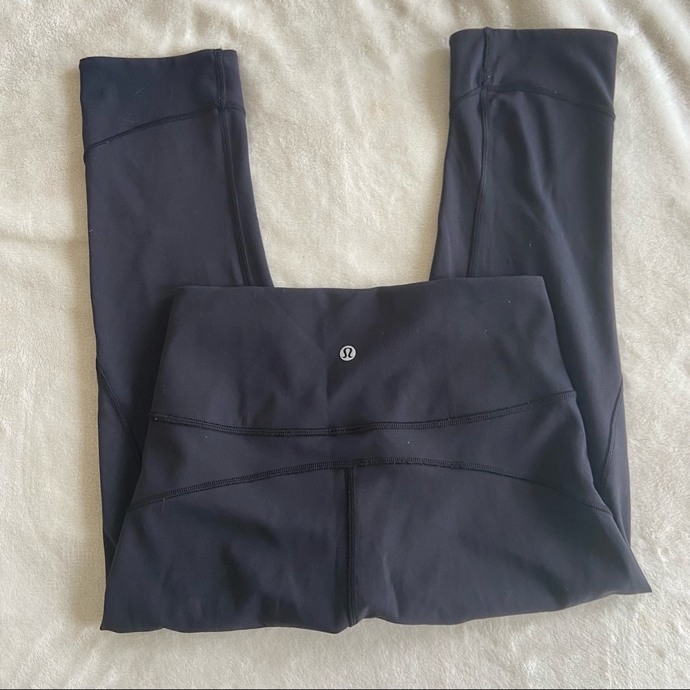 Lululemon Black Cropped Leggings, Size 6
